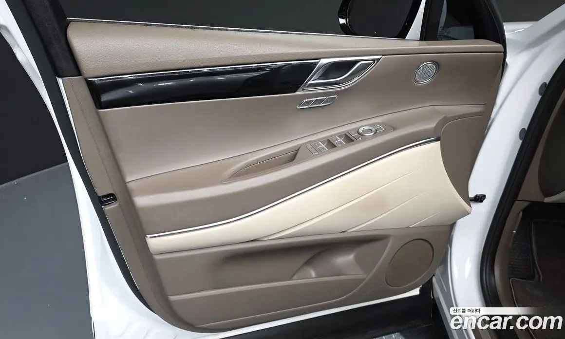 Genesis GV80 2023 2.5 автомат (гидро), фото 14 Genesis GV80 2023 2.5 автомат (гидро), фото 14