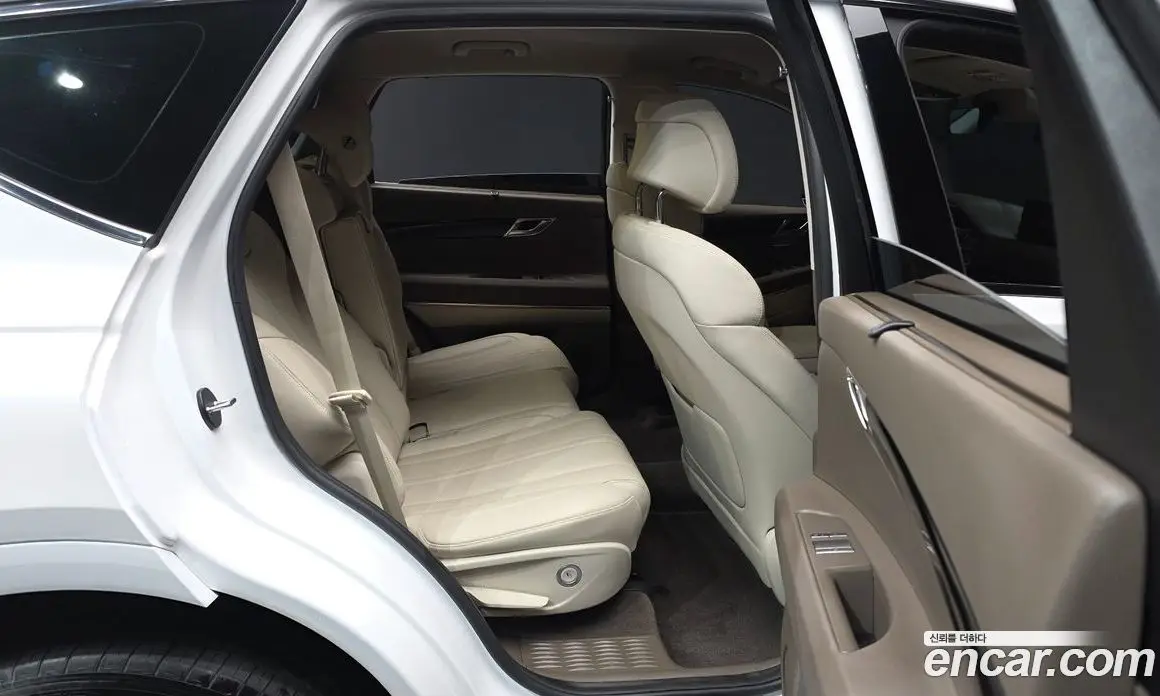 Genesis GV80 2023 2.5 автомат (гидро), фото 18 Genesis GV80 2023 2.5 автомат (гидро), фото 18