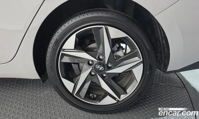 Hyundai Avante 2021 1.6 автомат (гидро), миниатюра 7 Hyundai Avante 2021 1.6 автомат (гидро), миниатюра 7