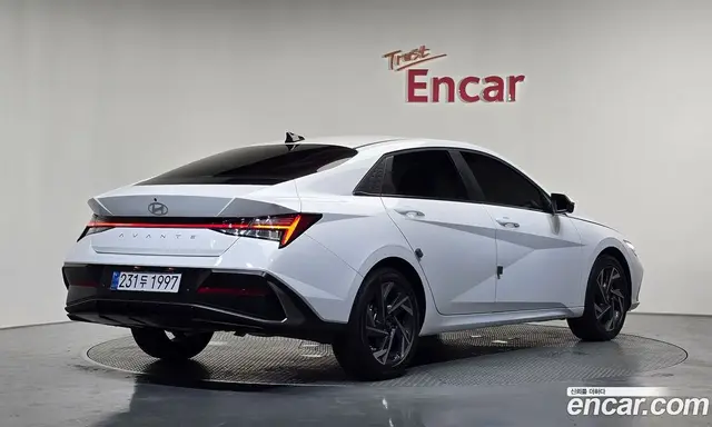 Hyundai Avante, 2025, 748 км