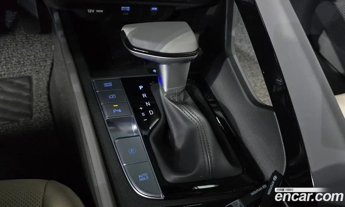 Hyundai Avante 2025 1.6 автомат (гидро), фото 11
