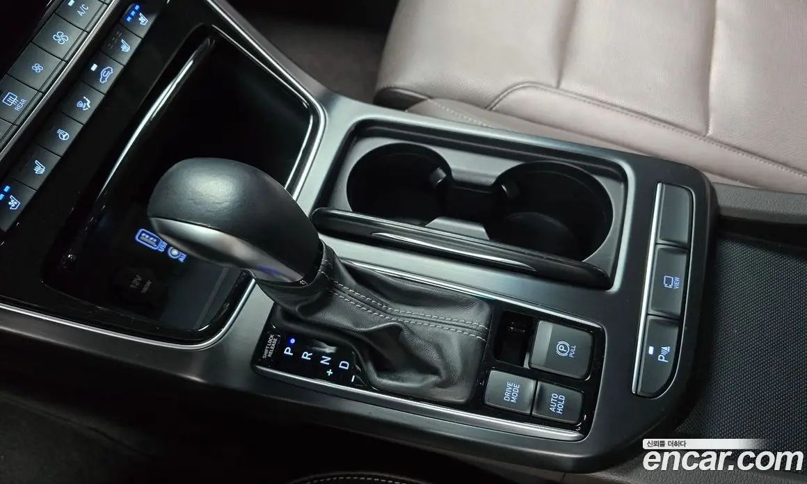 Hyundai Grandeur 2018 2.4 автомат (гидро), фото 12 Hyundai Grandeur 2018 2.4 автомат (гидро), фото 12