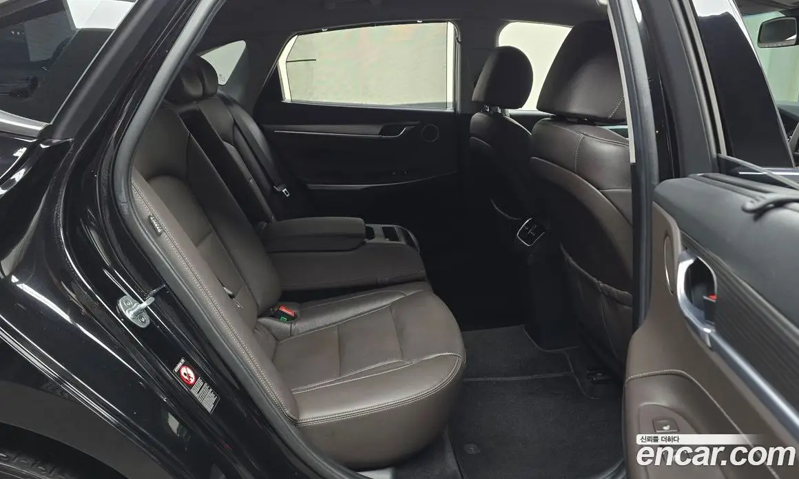 Hyundai Grandeur 2018 2.4 автомат (гидро), фото 17 Hyundai Grandeur 2018 2.4 автомат (гидро), фото 17