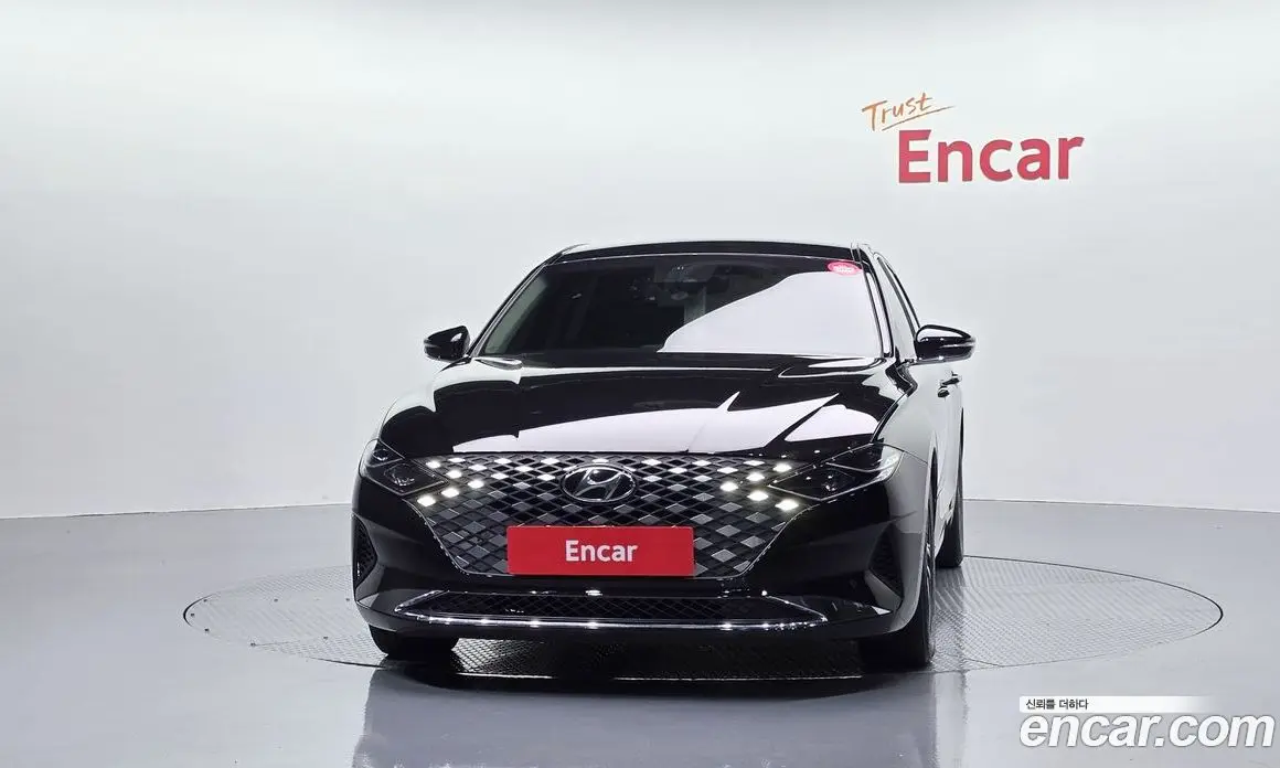 Hyundai Grandeur 2022 2.5 автомат (гидро), фото 3