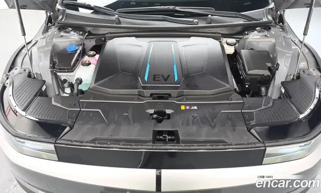 Hyundai Ioniq 5 2024 автомат (гидро), миниатюра 6