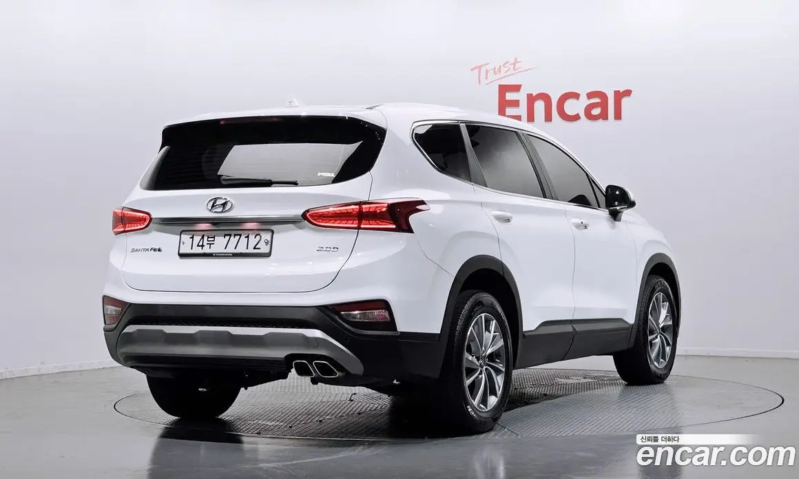 Hyundai Santa Fe 2019 2.0 автомат (гидро), фото 2 Hyundai Santa Fe 2019 2.0 автомат (гидро), фото 2