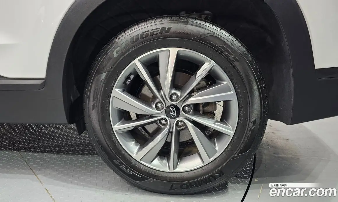 Hyundai Santa Fe 2019 2.0 автомат (гидро), фото 7 Hyundai Santa Fe 2019 2.0 автомат (гидро), фото 7