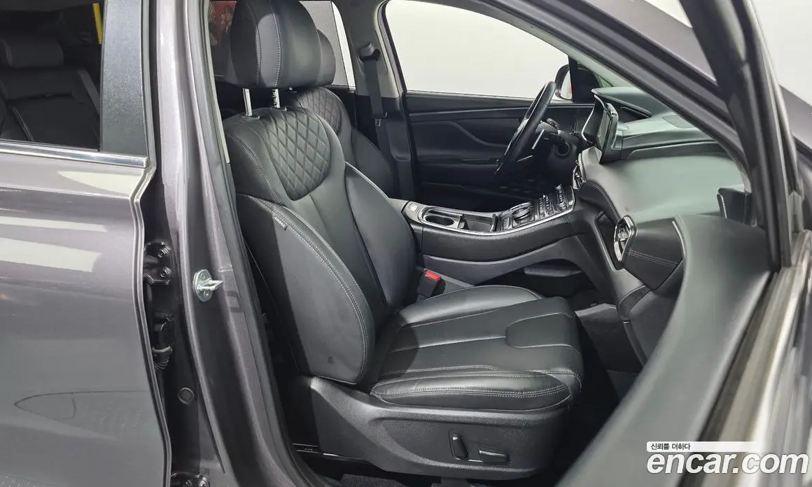 Hyundai Santa Fe 2022 2.2 автомат (гидро), фото 16 Hyundai Santa Fe 2022 2.2 автомат (гидро), фото 16