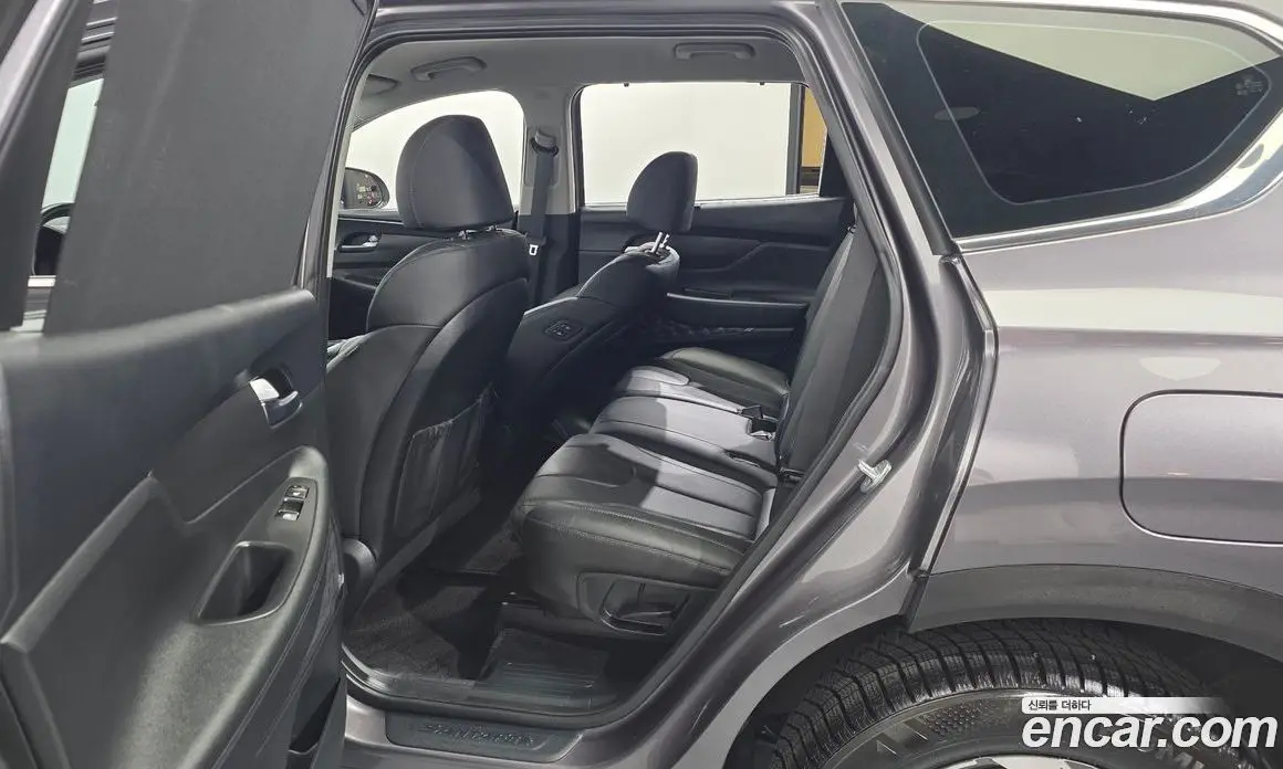 Hyundai Santa Fe 2022 2.2 автомат (гидро), фото 17 Hyundai Santa Fe 2022 2.2 автомат (гидро), фото 17