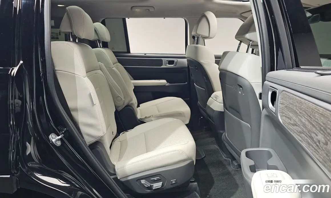 Hyundai Santa Fe 2025 2.5 автомат (гидро), фото 17