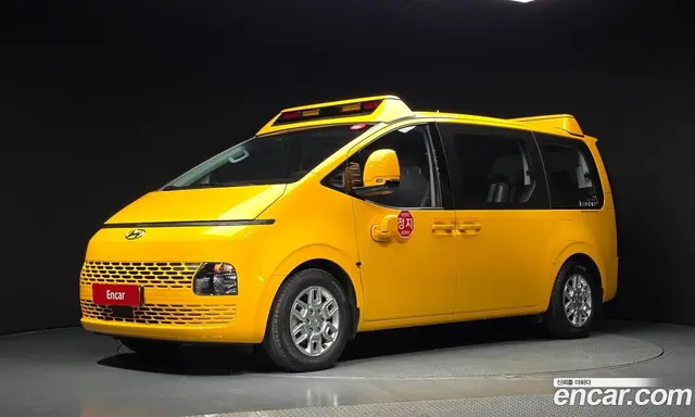 Hyundai Staria, 2022, 25 721 км