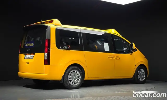 Hyundai Staria 2022 3.5 автомат (гидро), миниатюра 2