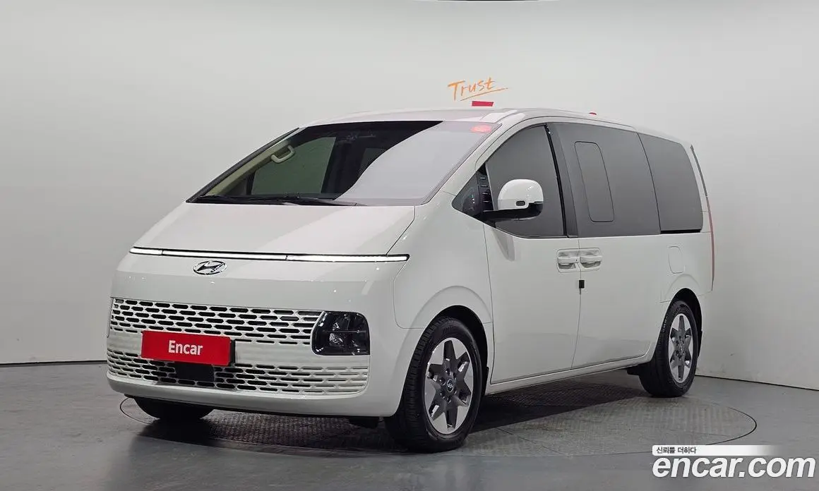 Hyundai Staria 2023 2.2 автомат (гидро), фото 1 Hyundai Staria 2023 2.2 автомат (гидро), фото 1