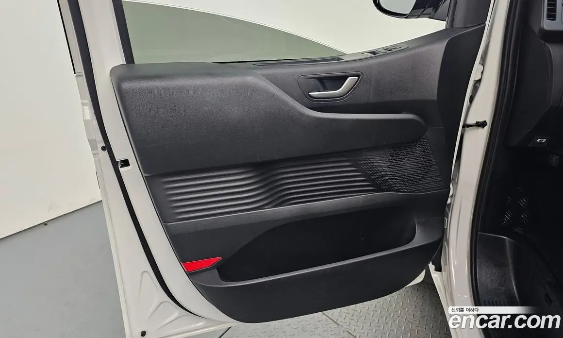 Hyundai Staria 2023 2.2 автомат (гидро), фото 14 Hyundai Staria 2023 2.2 автомат (гидро), фото 14