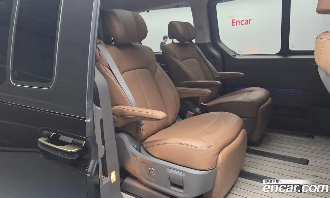 Hyundai Staria 2024 1.6 автомат (гидро), фото 17