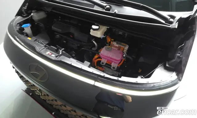 Hyundai Staria 2024 1.6 автомат (гидро), миниатюра 6