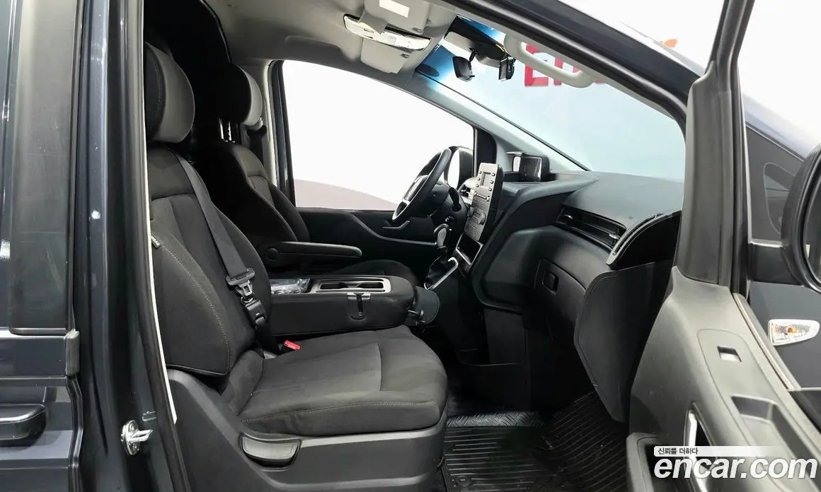 Hyundai Staria 2024 2.2 автомат (гидро), фото 17 Hyundai Staria 2024 2.2 автомат (гидро), фото 17