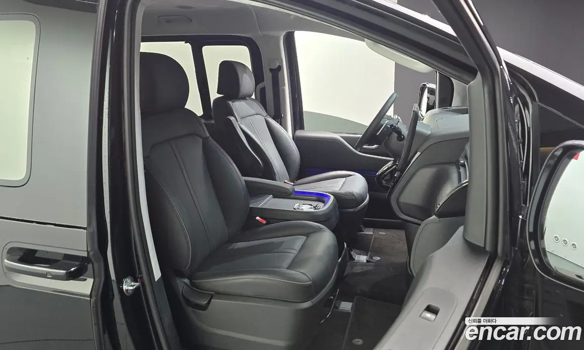 Hyundai Staria 2025 2.2 автомат (гидро), фото 17 Hyundai Staria 2025 2.2 автомат (гидро), фото 17