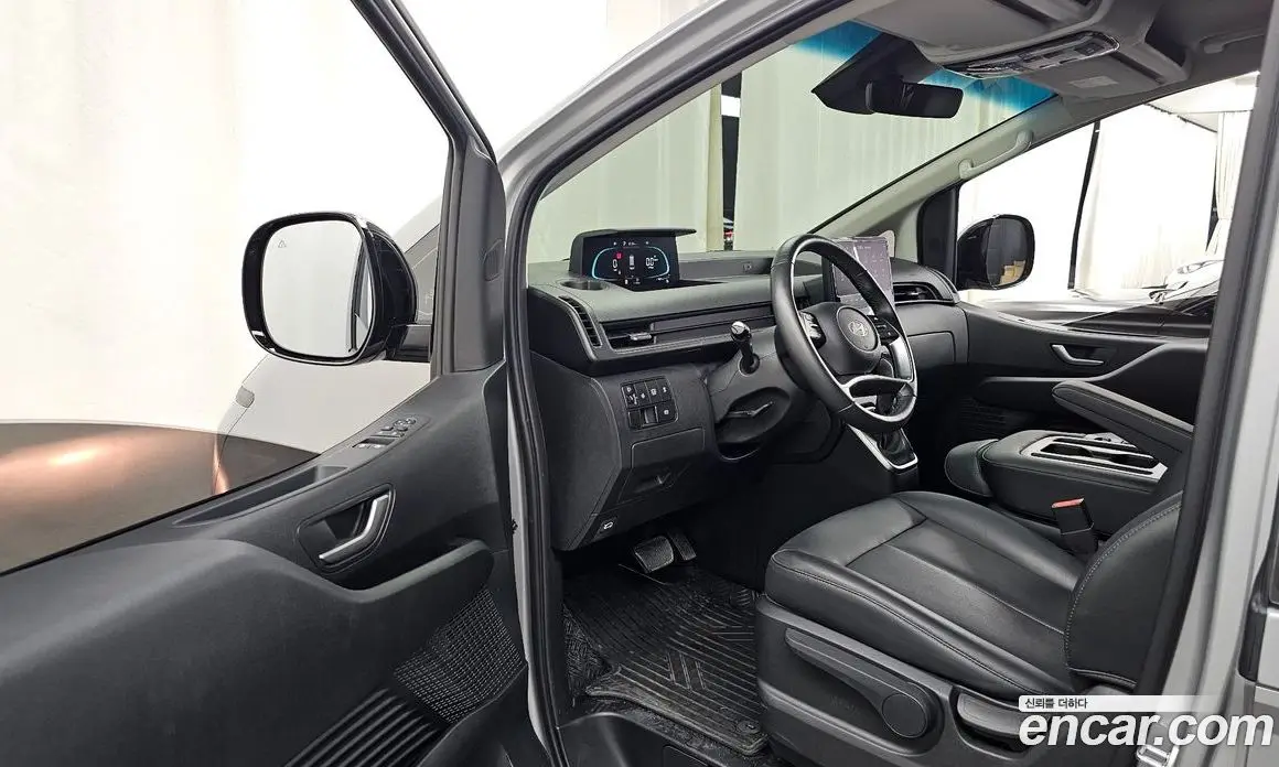 Hyundai Staria 2025 1.6 автомат (гидро), фото 13 Hyundai Staria 2025 1.6 автомат (гидро), фото 13