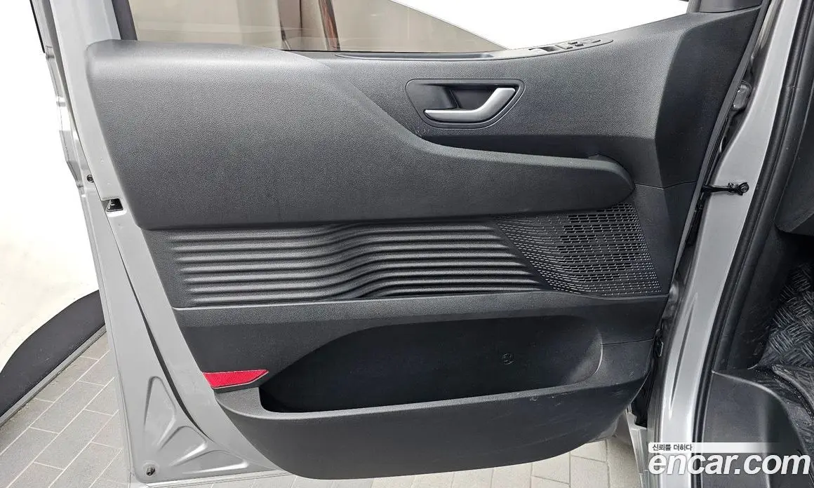Hyundai Staria 2025 1.6 автомат (гидро), фото 14 Hyundai Staria 2025 1.6 автомат (гидро), фото 14