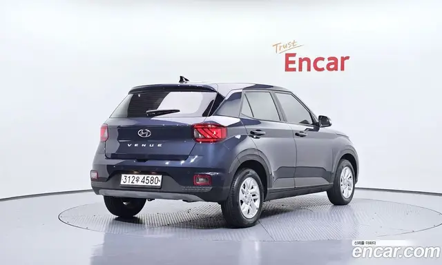 Hyundai Venue 2019 1.6 автомат (гидро), миниатюра 2