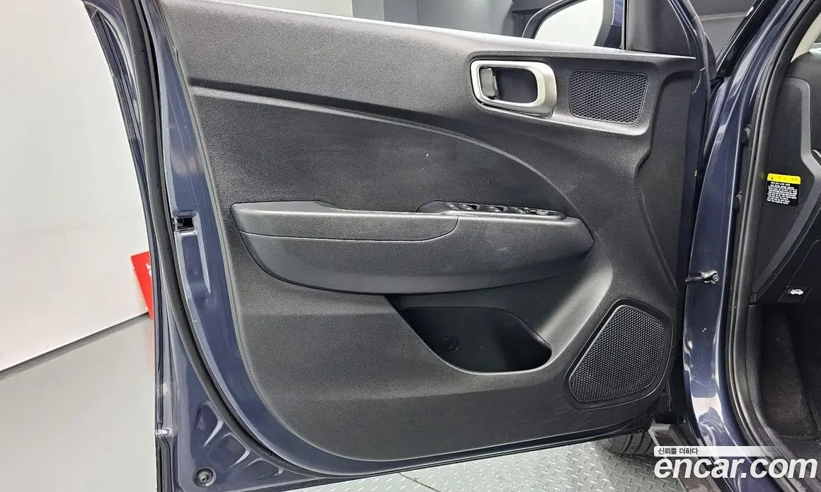 Hyundai Venue 2019 1.6 автомат (гидро), фото 14