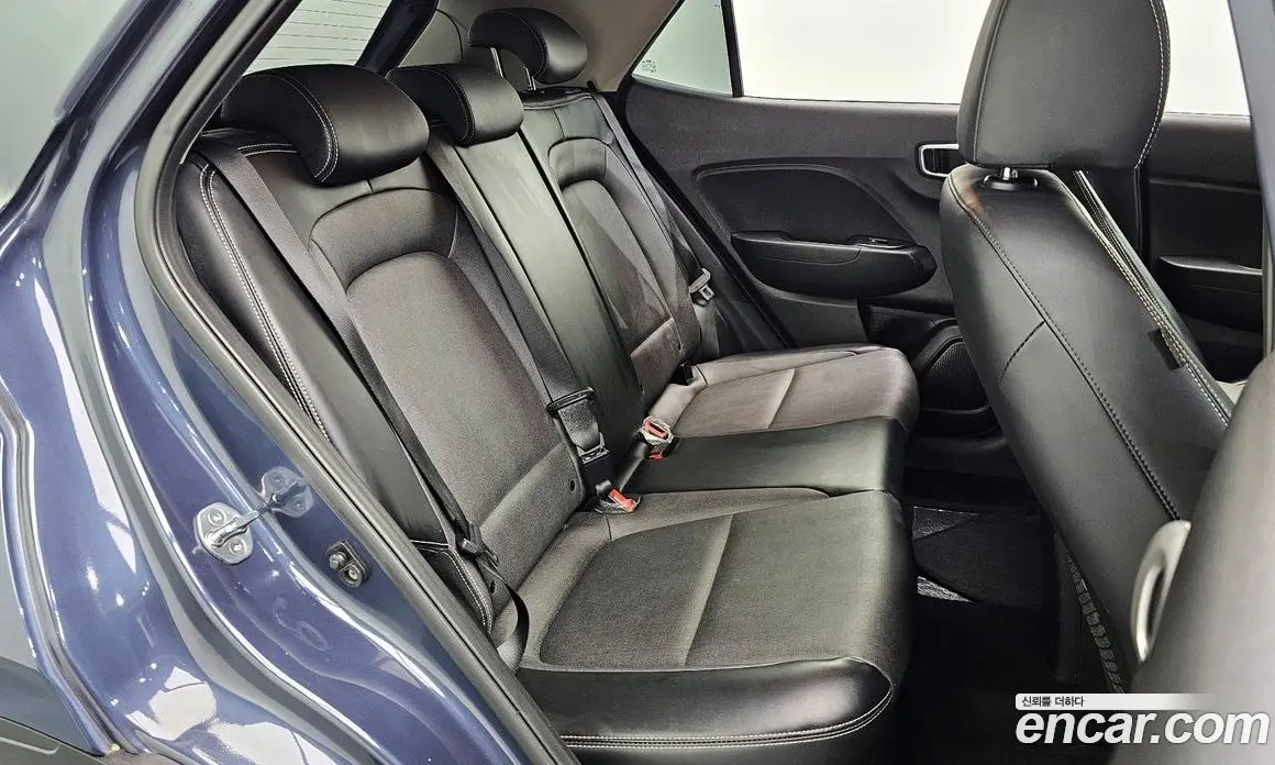 Hyundai Venue 2019 1.6 автомат (гидро), фото 17