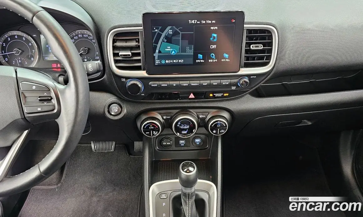 Hyundai Venue 2019 1.6 автомат (гидро), фото 20