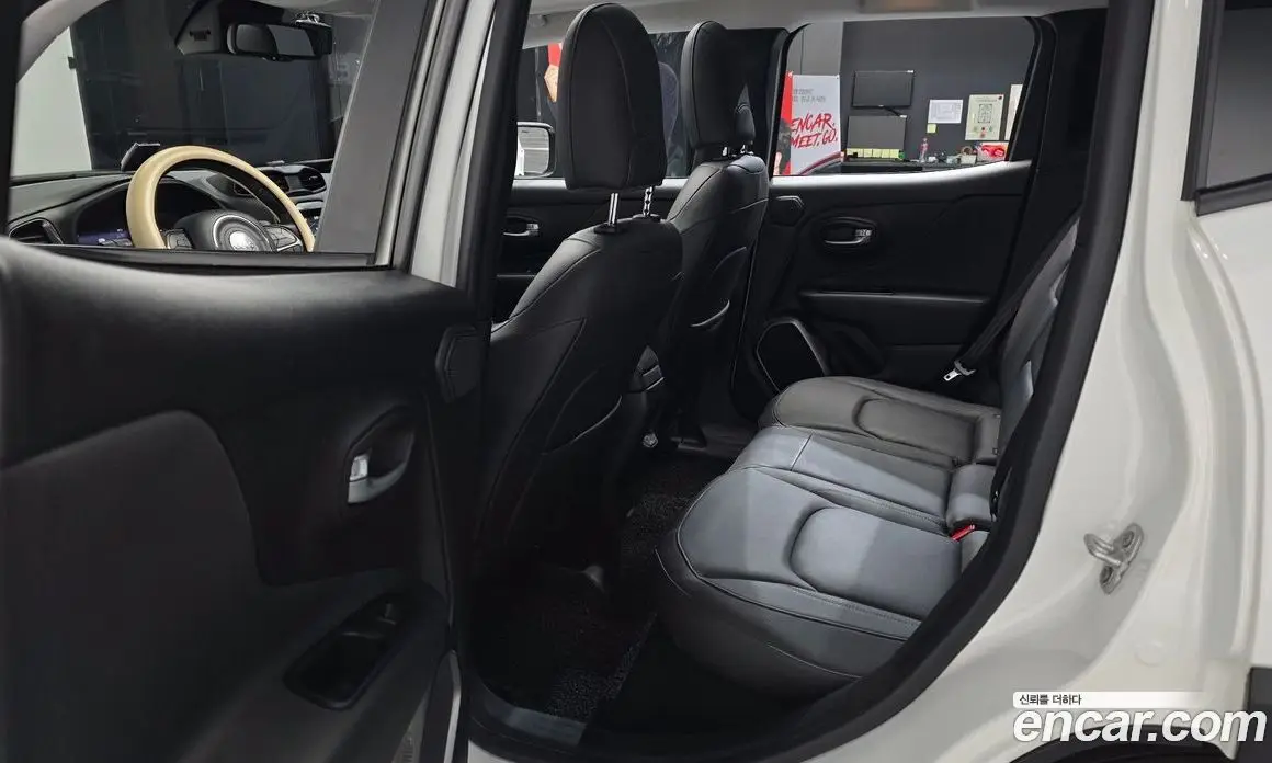 Jeep Renegade 2018 2.0 автомат (гидро), фото 16 Jeep Renegade 2018 2.0 автомат (гидро), фото 16