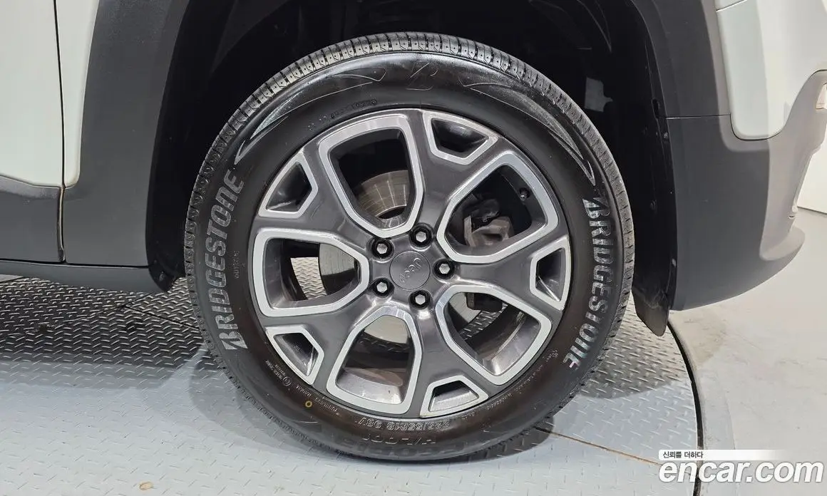 Jeep Renegade 2018 2.0 автомат (гидро), фото 5 Jeep Renegade 2018 2.0 автомат (гидро), фото 5