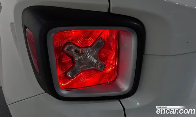 Jeep Renegade 2018 2.0 автомат (гидро), миниатюра 9 Jeep Renegade 2018 2.0 автомат (гидро), миниатюра 9