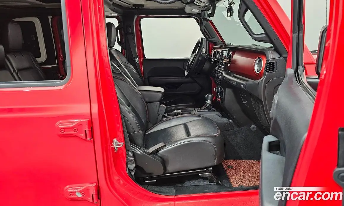 Jeep Wrangler 2018 2.0 автомат (гидро), фото 16 Jeep Wrangler 2018 2.0 автомат (гидро), фото 16