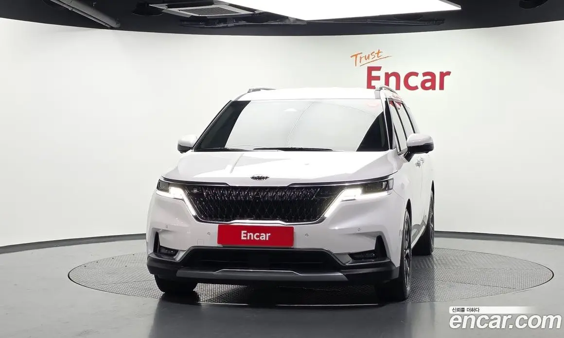 Kia Carnival 2021 2.2 автомат (гидро), фото 3 Kia Carnival 2021 2.2 автомат (гидро), фото 3