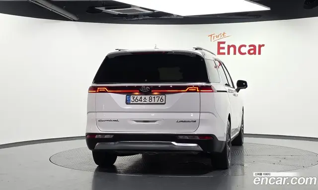 Kia Carnival 2021 2.2 автомат (гидро), миниатюра 4 Kia Carnival 2021 2.2 автомат (гидро), миниатюра 4