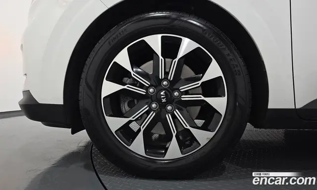 Kia Carnival 2021 2.2 автомат (гидро), миниатюра 5 Kia Carnival 2021 2.2 автомат (гидро), миниатюра 5
