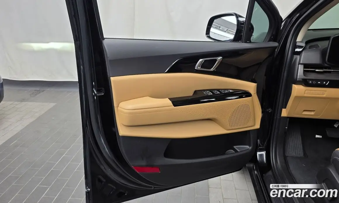 Kia Carnival 2022 3.5 автомат (гидро), фото 14 Kia Carnival 2022 3.5 автомат (гидро), фото 14