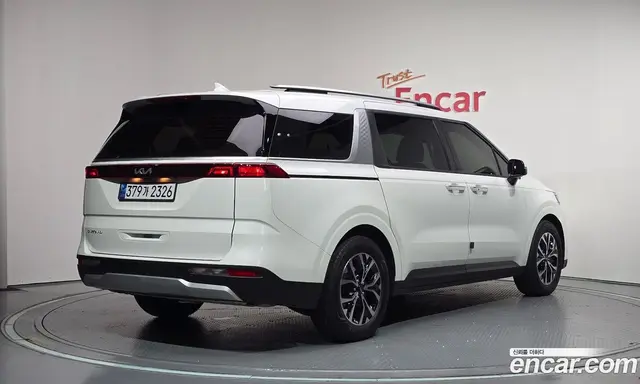 Kia Carnival 2023 2.2 автомат (гидро), миниатюра 2