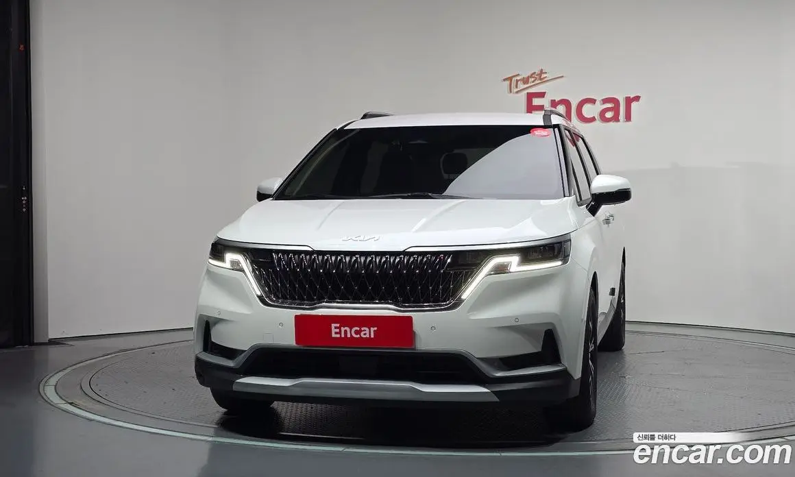Kia Carnival 2023 2.2 автомат (гидро), фото 3