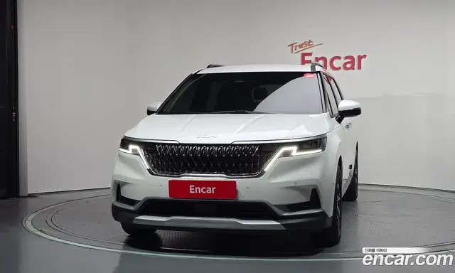 Kia Carnival 2023 2.2 автомат (гидро), миниатюра 3
