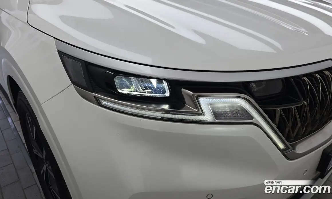 Kia Carnival 2023 2.2 автомат (гидро), фото 8