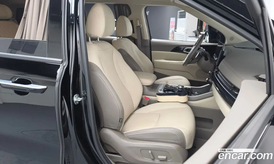 Kia Carnival 2024 1.6 автомат (гидро), фото 16