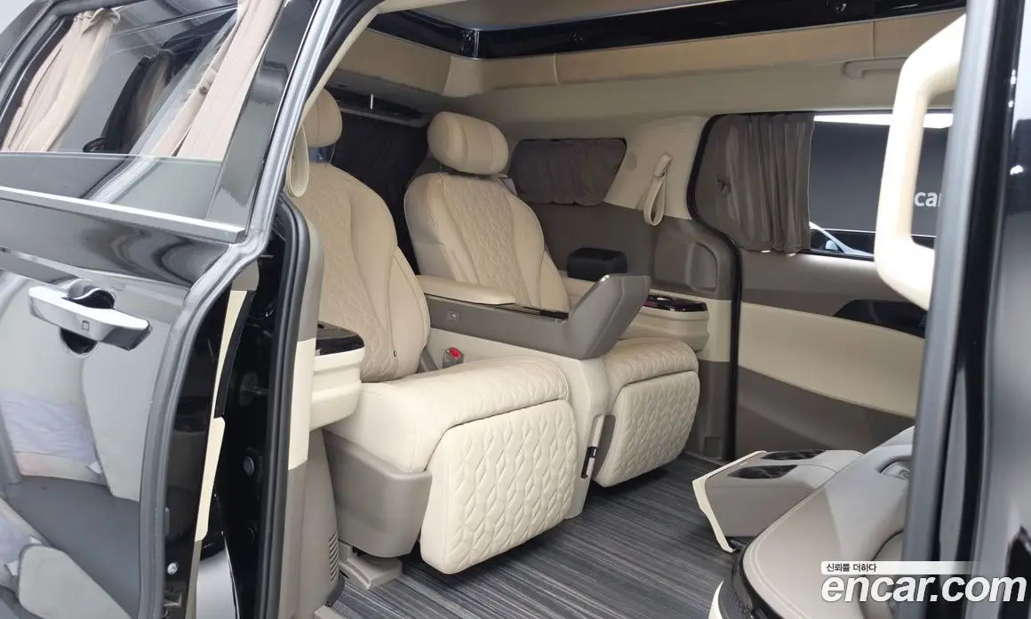 Kia Carnival 2024 1.6 автомат (гидро), фото 17