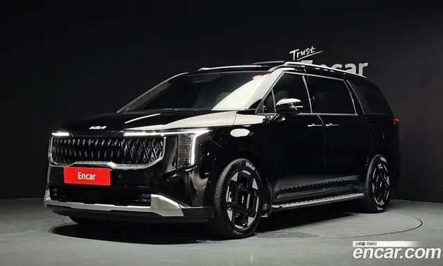 Kia Carnival, 2025, 21 900 км