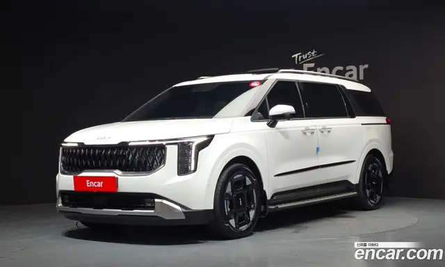 Kia Carnival, 2025, 3 119 км