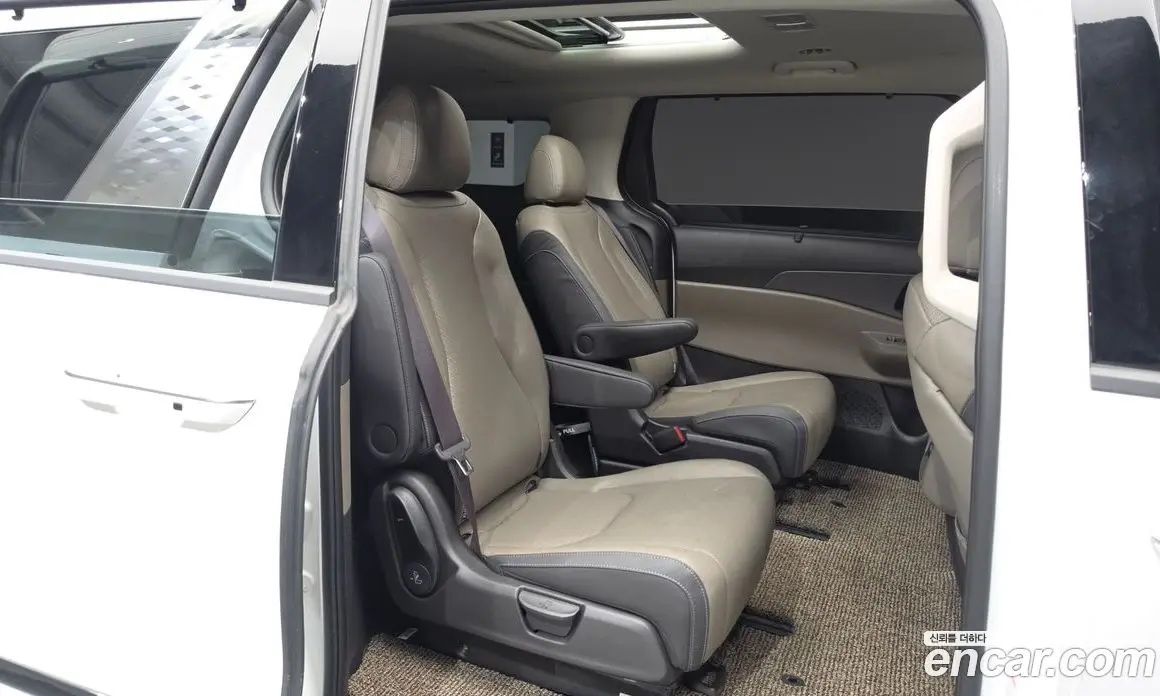 Kia Carnival 2025 1.6 автомат (гидро), фото 17 Kia Carnival 2025 1.6 автомат (гидро), фото 17
