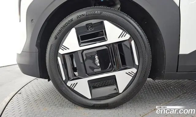 Kia EV3 2024 0.2 автомат (гидро), миниатюра 4 Kia EV3 2024 0.2 автомат (гидро), миниатюра 4