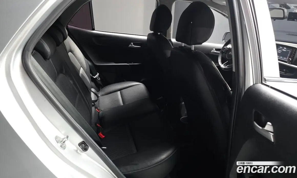 Kia Morning 2017 1.0 автомат (гидро), фото 18