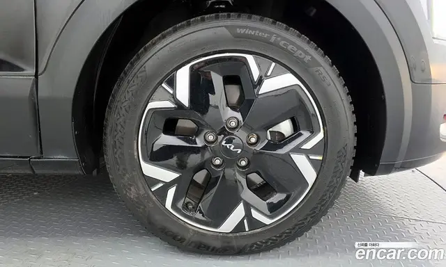 Kia Niro 2023 автомат (гидро), миниатюра 7 Kia Niro 2023 автомат (гидро), миниатюра 7