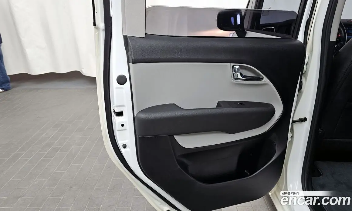 Kia Ray 2015 1.0 автомат (гидро), фото 15