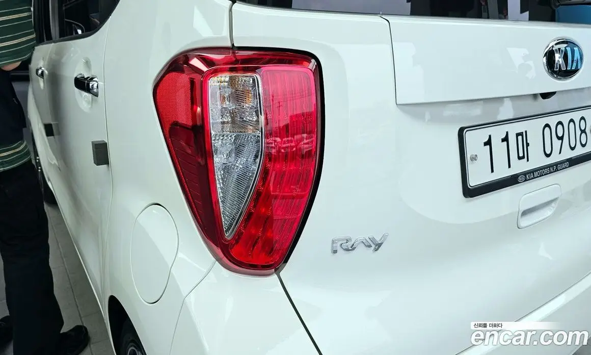Kia Ray 2015 1.0 автомат (гидро), фото 9